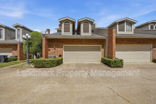 5845 Water Ridge Dr in Arlington, TX - Building Photo