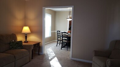 892 Little Dean Cir in Newport News, VA - Building Photo - Building Photo