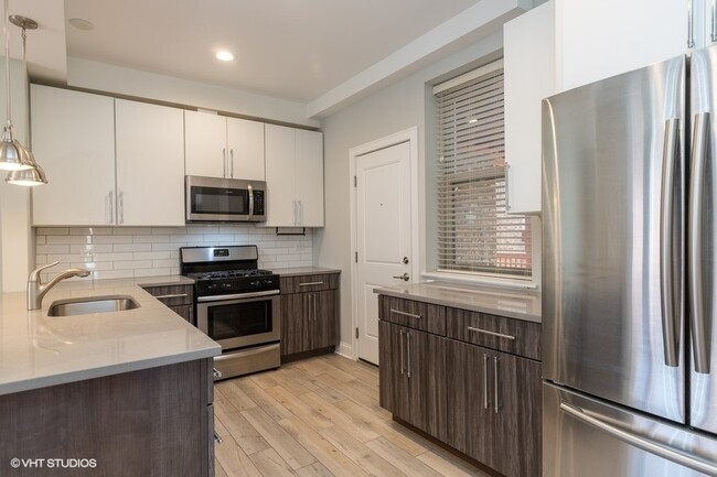 4901 S Champlain Ave in Chicago, IL - Building Photo - Building Photo