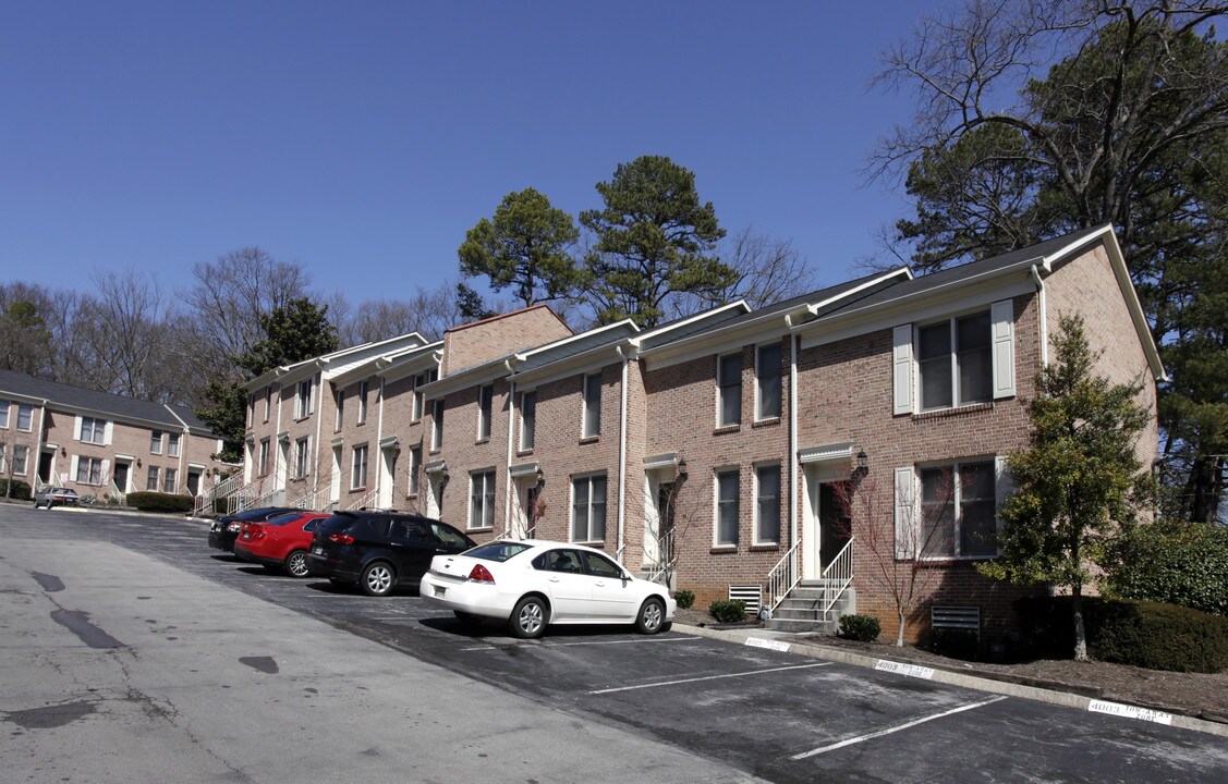 The Sutherlands in Knoxville, TN - Building Photo