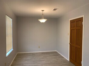 11602 Roos Rd in Houston, TX - Building Photo - Building Photo