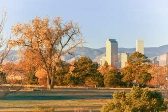 Park Hill 4000 in Denver, CO - Foto de edificio - Building Photo