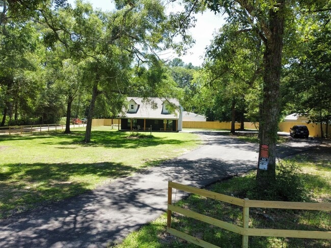 property at 17122 Springfield Dr