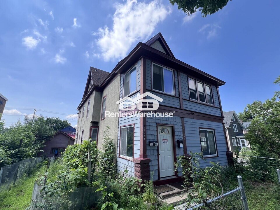 3100 15th Ave S in Minneapolis, MN - Building Photo
