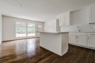 5196 Scenic View Dr in Irondale, AL - Building Photo - Building Photo