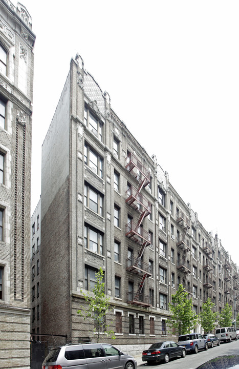 665 W 161st St in New York, NY - Building Photo