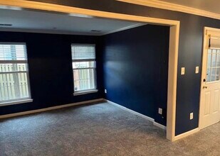 46678 Cavendish Sq in Sterling, VA - Foto de edificio - Building Photo