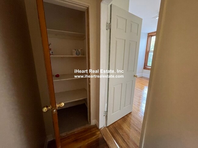 338 K St, Unit 1