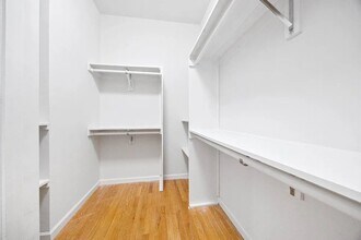 102 Fulton St in New York, NY - Building Photo - Building Photo
