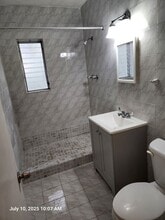 831 SW 31st Ct, Unit 831E in Miami, FL - Building Photo - Building Photo