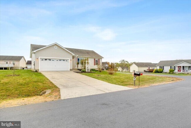 227 Tather Dr in Martinsburg, WV - Building Photo - Building Photo