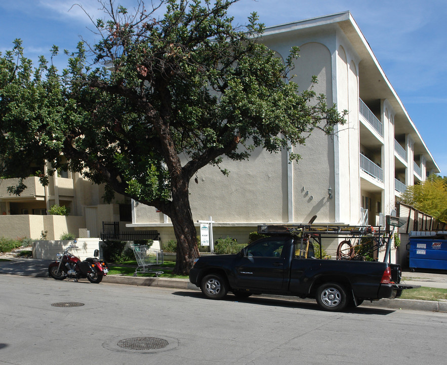 160 Michigan Ave in Pasadena, CA - Foto de edificio