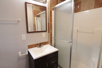 7941 Longridge Dr in Houston, TX - Building Photo - Building Photo