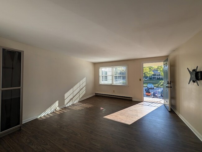 93 Henry Law Ave, Unit 118 in Dover, NH - Building Photo - Building Photo