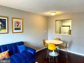 2111 Wisconsin Ave NW in Washington, DC - Building Photo - Building Photo