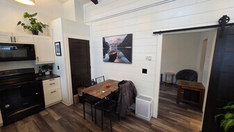 4213-4213 Trinity Rd in Duluth, MN - Building Photo