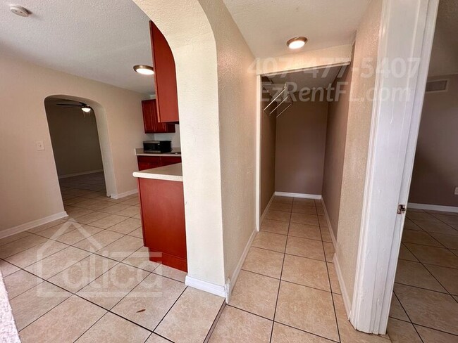 2905 Villa Dr in Orlando, FL - Building Photo - Building Photo