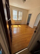 516 Anderson Ave in Cliffside Park, NJ - Building Photo - Building Photo
