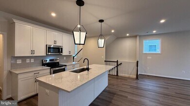 6518 Wild Orchid Ct in Fredericksburg, VA - Building Photo - Building Photo