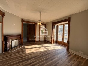 325 S 12th St, Unit 1 in New Castle, IN - Foto de edificio - Building Photo