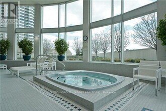 17 Barberry Pl in Toronto, ON - Building Photo - Building Photo