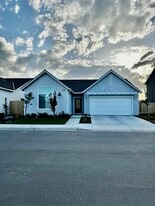 5137 N Phoenix Ave in Fresno, CA - Building Photo