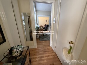 164 Kelton St, Unit Kelton Street in Boston, MA - Foto de edificio - Building Photo