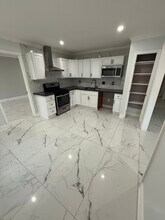 3533 W Louisiana State Dr in Kenner, LA - Foto de edificio - Building Photo