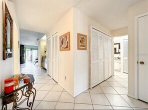 1 Escondido Cir in Altamonte Springs, FL - Building Photo - Building Photo