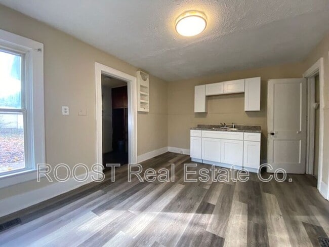 1725-1727-1727 W High St in Springfield, OH - Building Photo - Building Photo