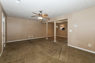 1870 Grove Way in Hampton, GA - Building Photo - Building Photo