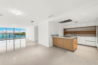 1135 103rd St, Unit # 505 in Bay Harbor Islands, FL - Building Photo - Building Photo