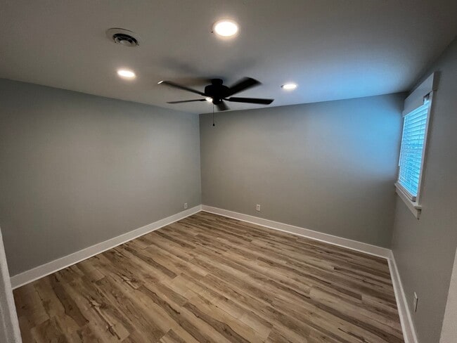 504 N Kerr Ave in Wilmington, NC - Building Photo - Building Photo