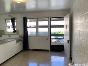 546 Lauiki St in Honolulu, HI - Building Photo - Building Photo