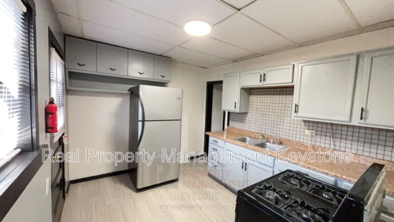 53 Baldwick Rd in Pittsburgh, PA - Building Photo