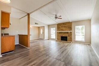 9201 Pollard St in Rowlett, TX - Building Photo - Building Photo