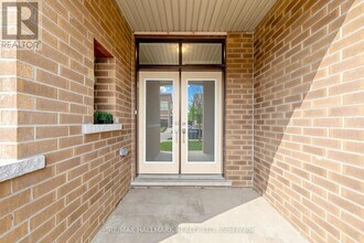 87 Dariole Dr in Richmond Hill, ON - Building Photo - Building Photo