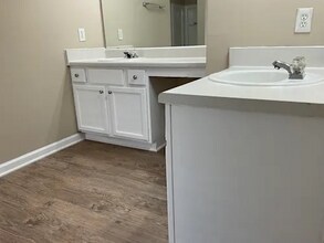 2627 Tolliver Dr in Ellenwood, GA - Foto de edificio - Building Photo