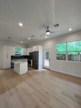 500 Capitol Dr in Austin, TX - Building Photo - Building Photo