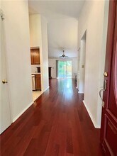 1295 Taylor Oaks Dr in Roswell, GA - Foto de edificio - Building Photo