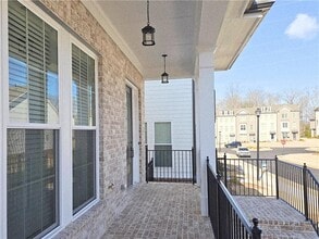 163 Basil St in Cumming, GA - Foto de edificio - Building Photo