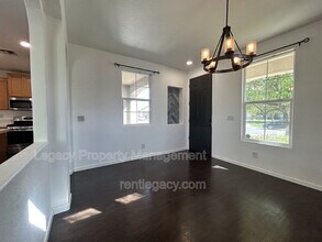 300 Dedham Ct in Lincoln, CA - Building Photo - Building Photo