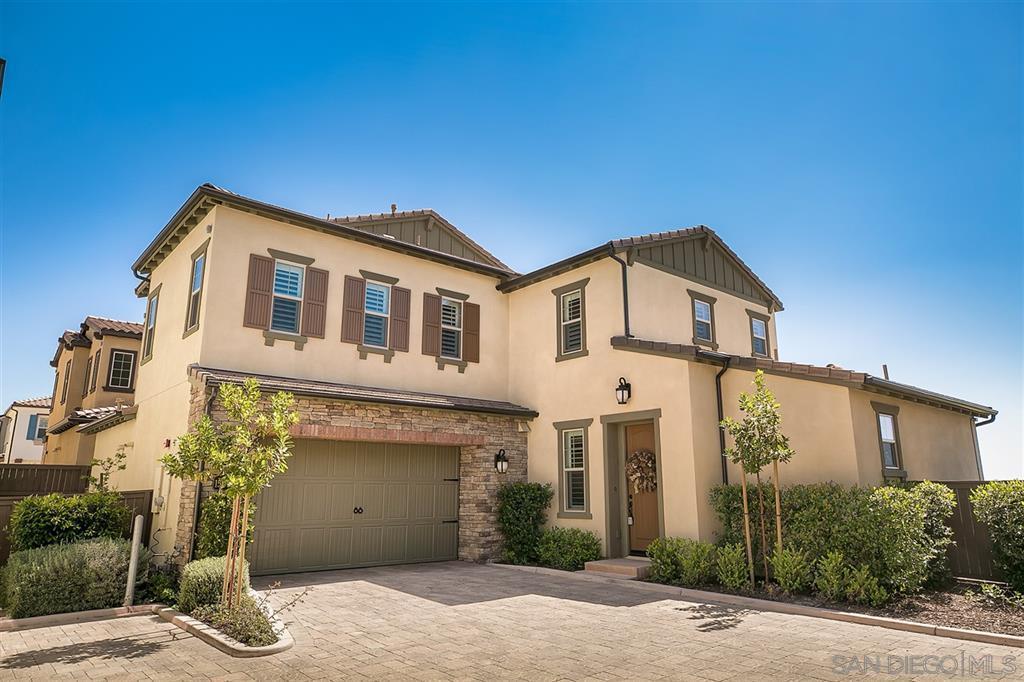 15875 Lesar Pl in San Diego, CA - Building Photo