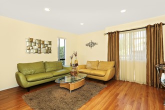 1144-1148 Rosedale Ave in Glendale, CA - Building Photo - Interior Photo