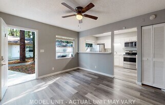 5424 101st St in Jacksonville, FL - Building Photo