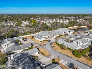 141 La Pasada Cir W in Palm Valley, FL - Building Photo - Building Photo