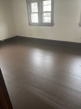 854 Lovers Ln in Akron, OH - Building Photo - Building Photo