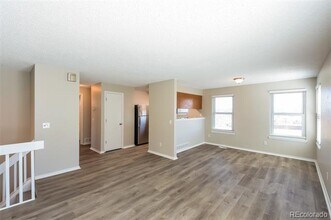 4214 S Halifax Way in Aurora, CO - Building Photo - Building Photo