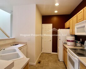 2821 Willow Tree Ln in Fort Collins, CO - Building Photo - Building Photo