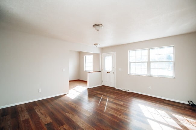 653 Williamsville Ave in Toledo, OH - Building Photo - Building Photo